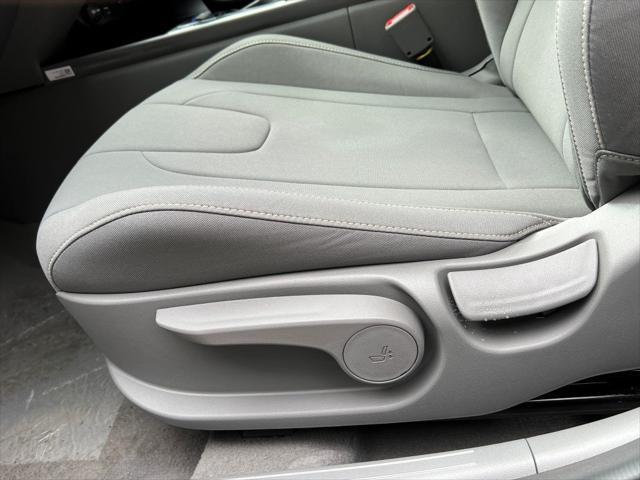 new 2025 Hyundai Elantra car, priced at $23,198