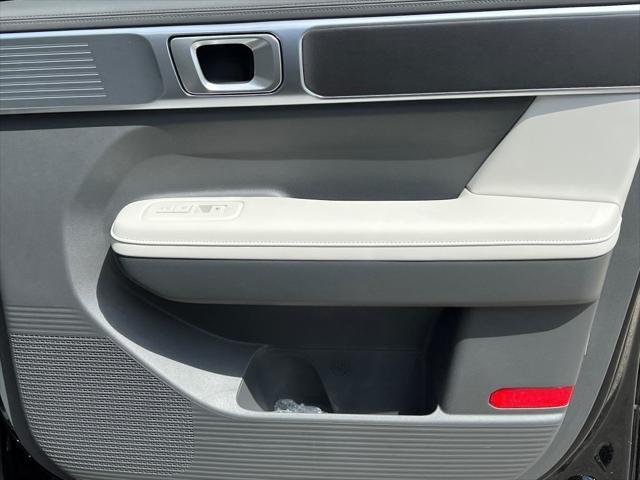 new 2025 Hyundai Santa Fe car, priced at $37,708