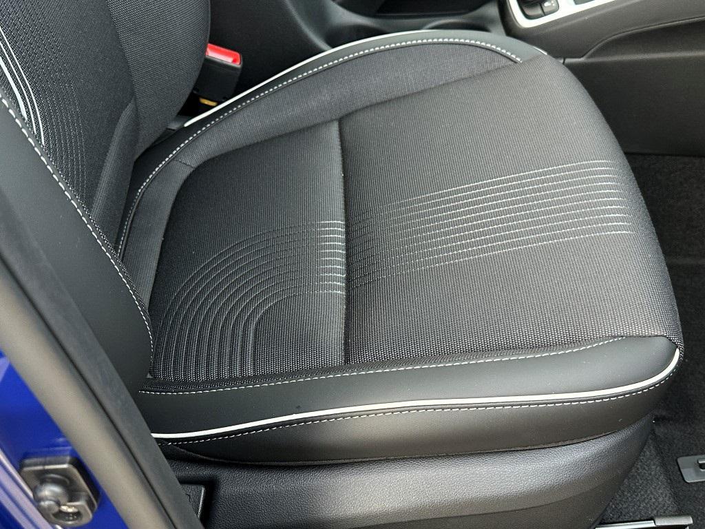 new 2025 Hyundai Venue car, priced at $22,998