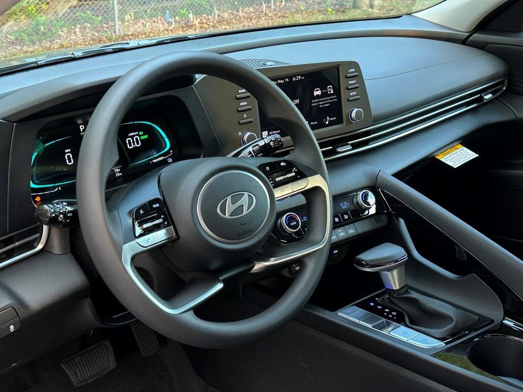 new 2025 Hyundai ELANTRA HEV car, priced at $22,498