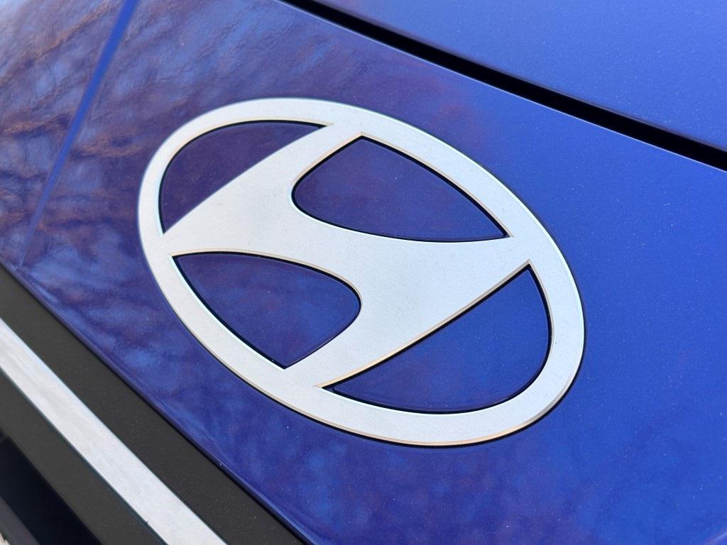 new 2025 Hyundai Elantra car, priced at $21,235