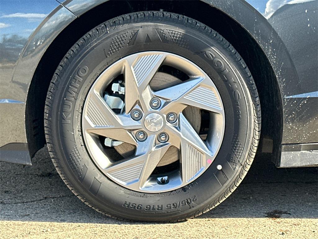 new 2026 Hyundai Sonata car, priced at $26,998