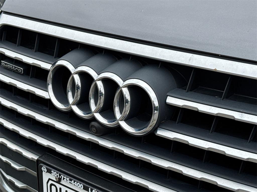 used 2019 Audi Q7 car, priced at $20,404