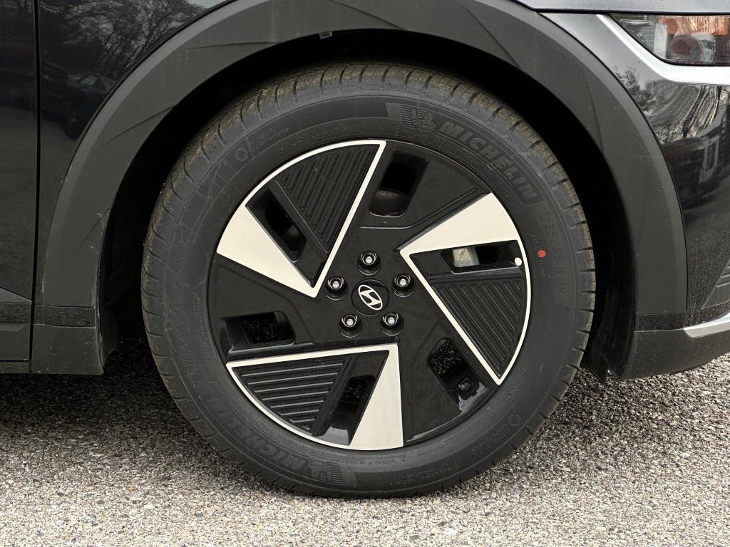 new 2025 Hyundai IONIQ 5 car, priced at $41,998