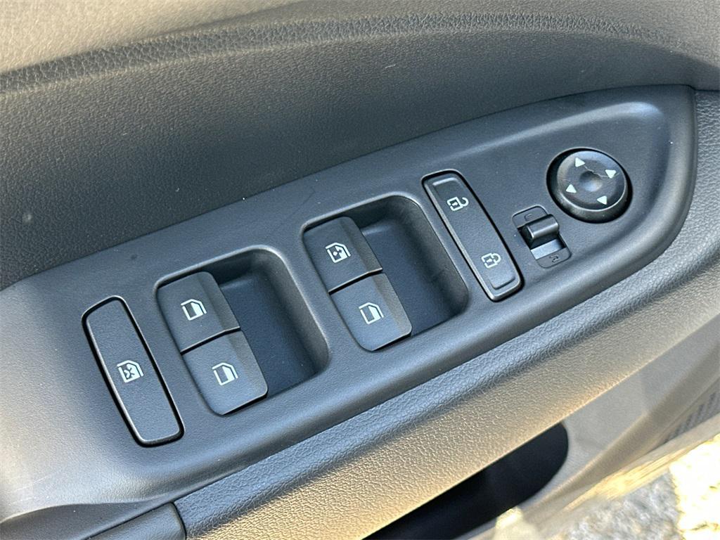 new 2025 Hyundai Venue car, priced at $22,735