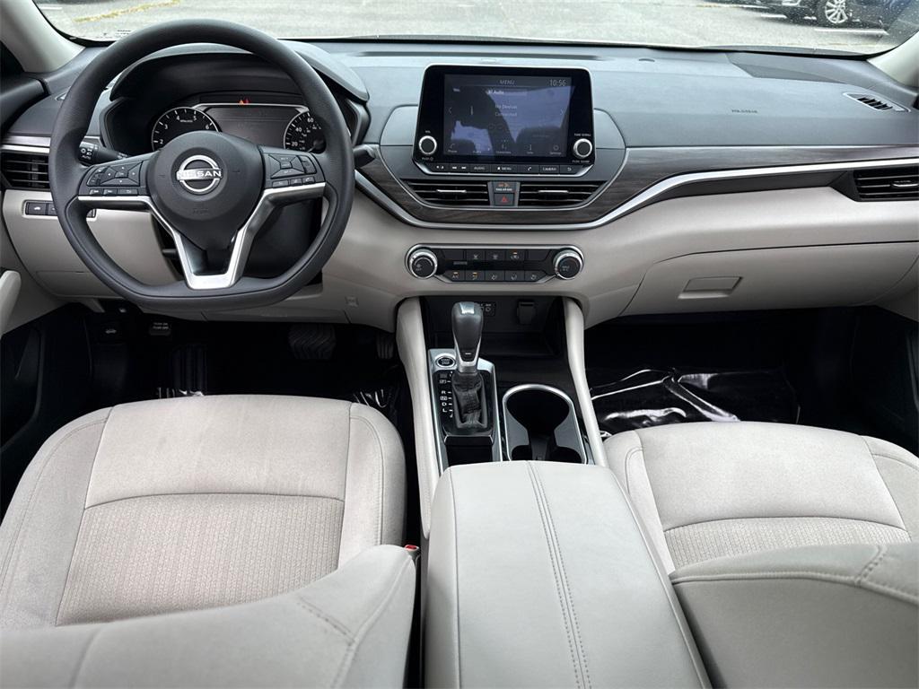 used 2023 Nissan Altima car, priced at $20,904