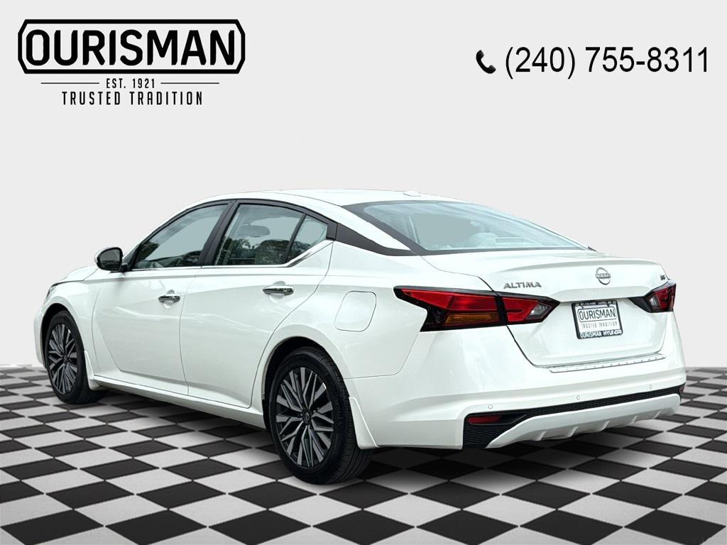 used 2023 Nissan Altima car, priced at $20,904
