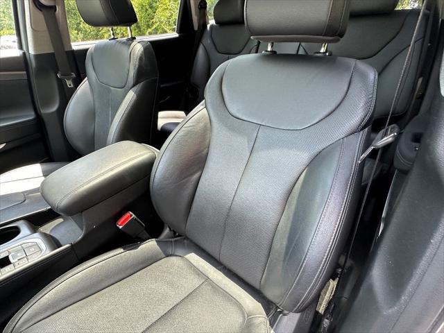 used 2019 Hyundai Santa Fe car, priced at $18,904