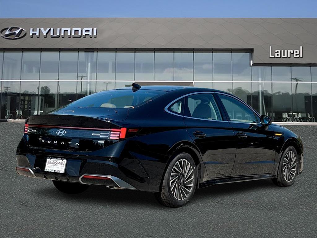 new 2025 Hyundai Sonata Hybrid car, priced at $34,985