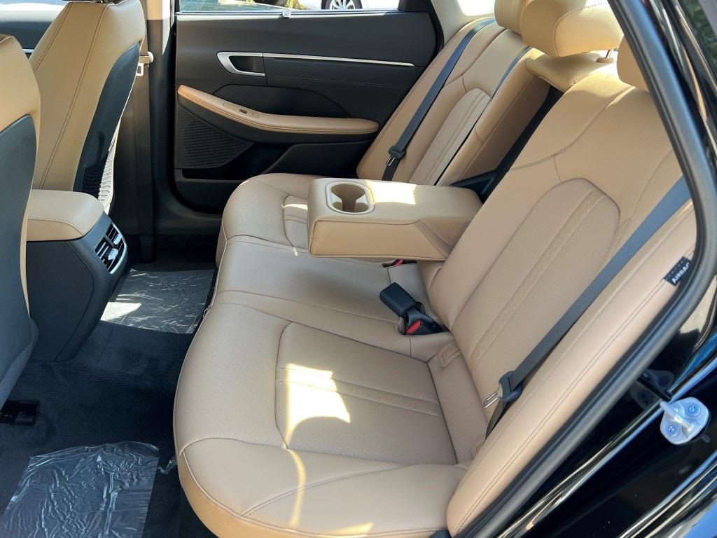 new 2025 Hyundai Sonata Hybrid car, priced at $34,985