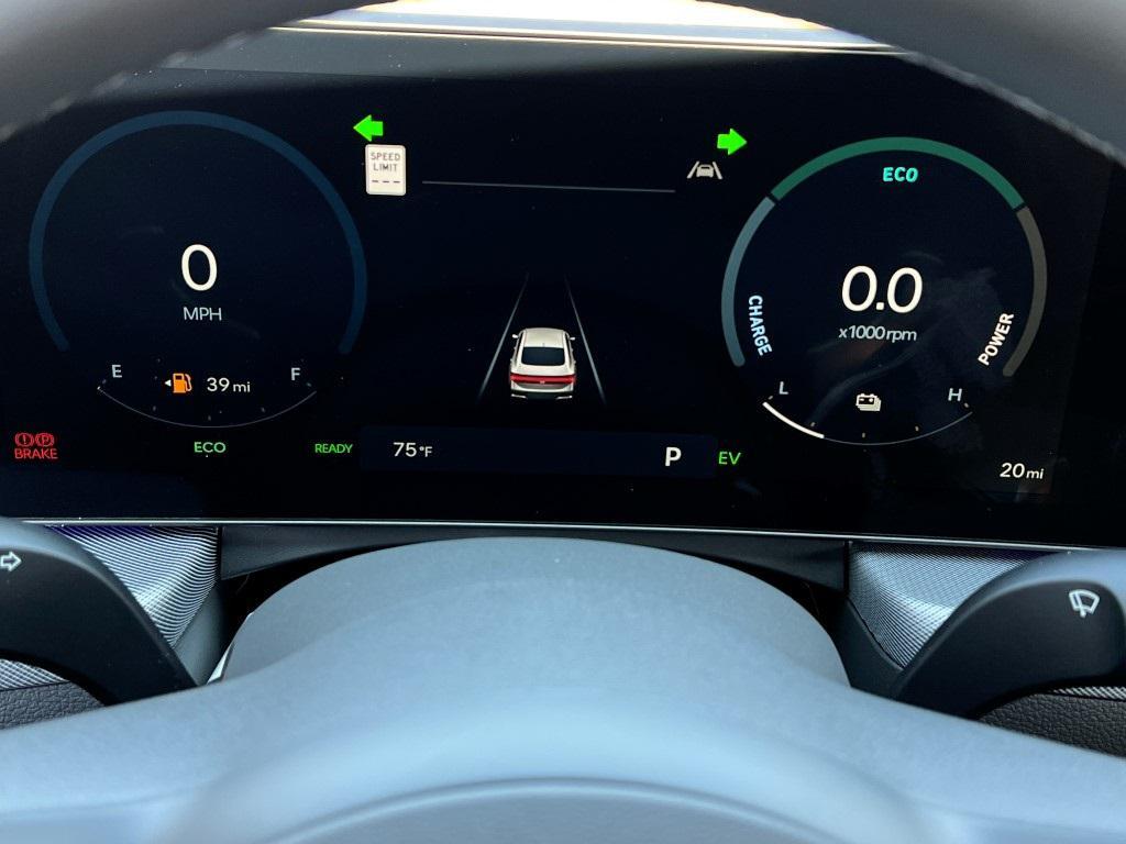 new 2025 Hyundai Sonata Hybrid car, priced at $34,985