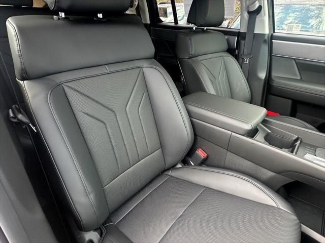 new 2025 Hyundai Santa Fe car, priced at $37,910