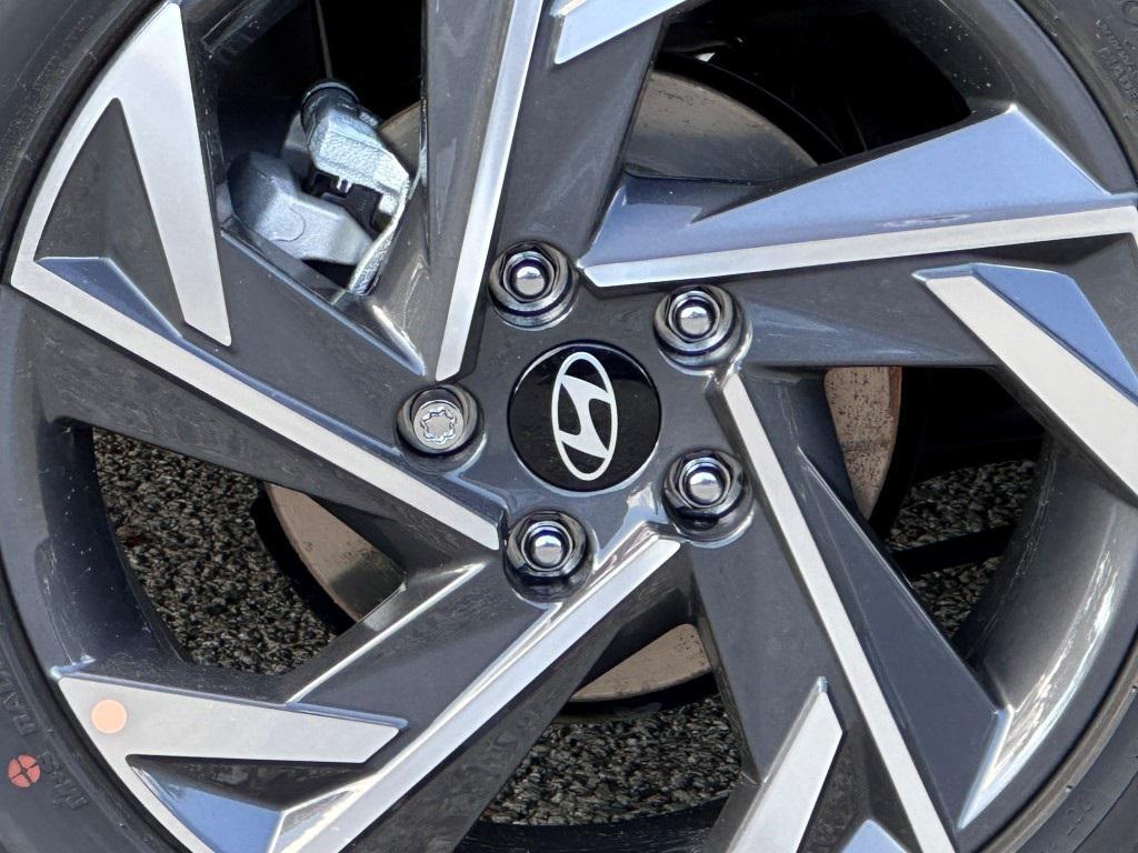 new 2025 Hyundai Elantra car, priced at $20,995