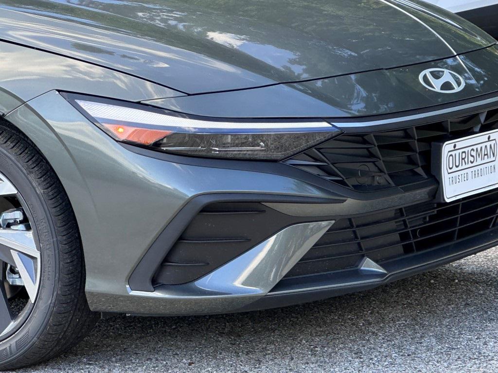 new 2025 Hyundai Elantra car, priced at $20,995