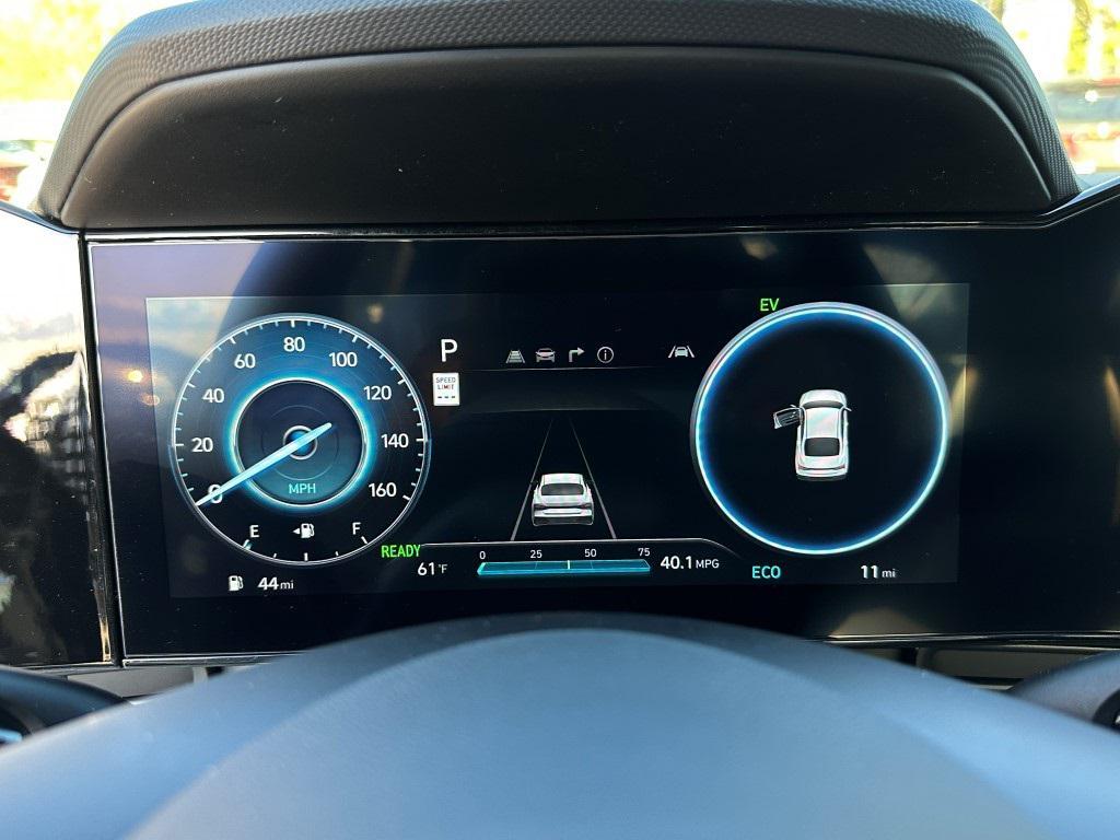 new 2025 Hyundai ELANTRA HEV car, priced at $25,995