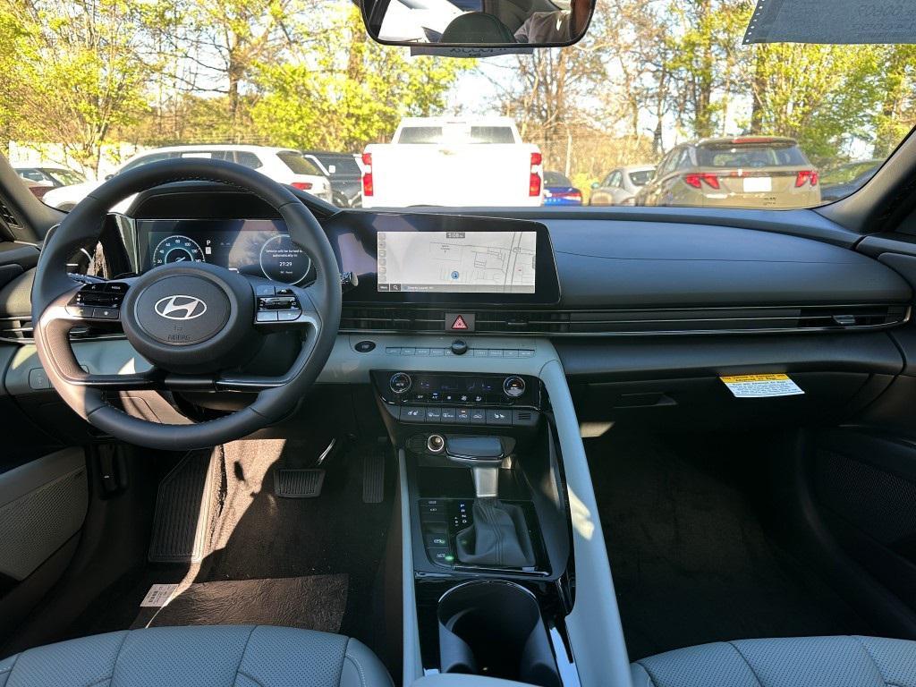 new 2025 Hyundai ELANTRA HEV car, priced at $25,995