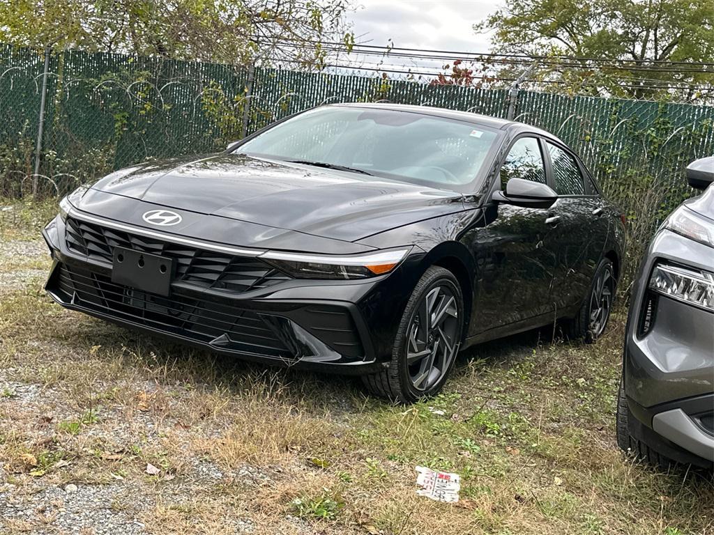 used 2025 Hyundai ELANTRA HEV car, priced at $24,904
