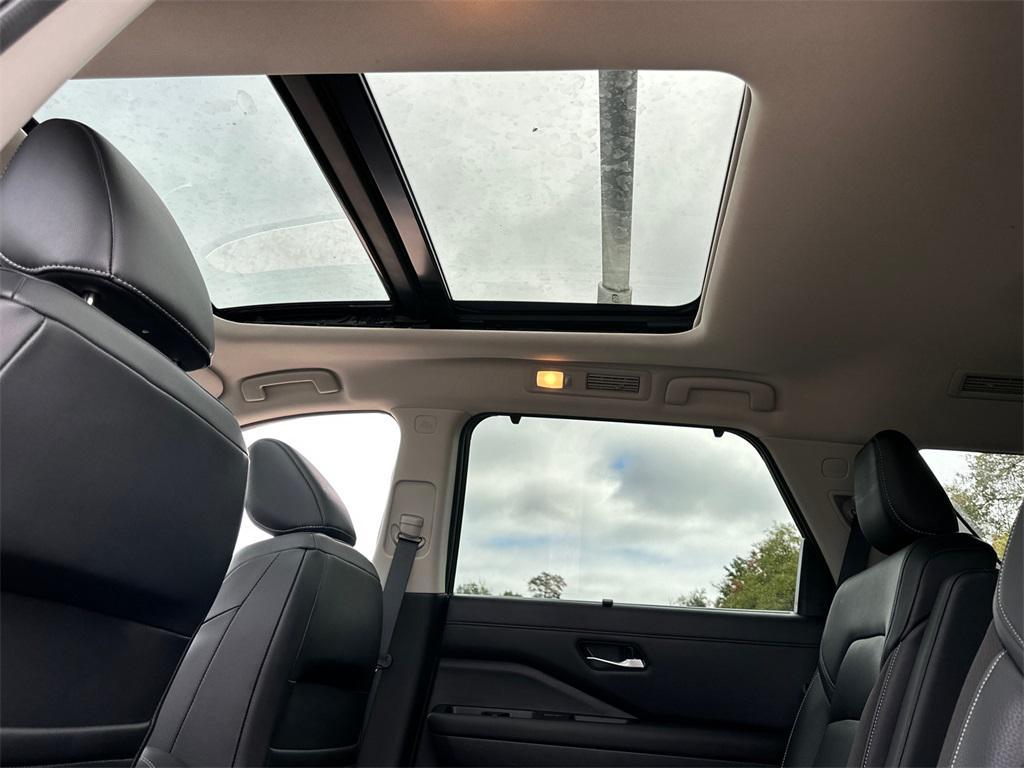 used 2022 Nissan Pathfinder car, priced at $29,803