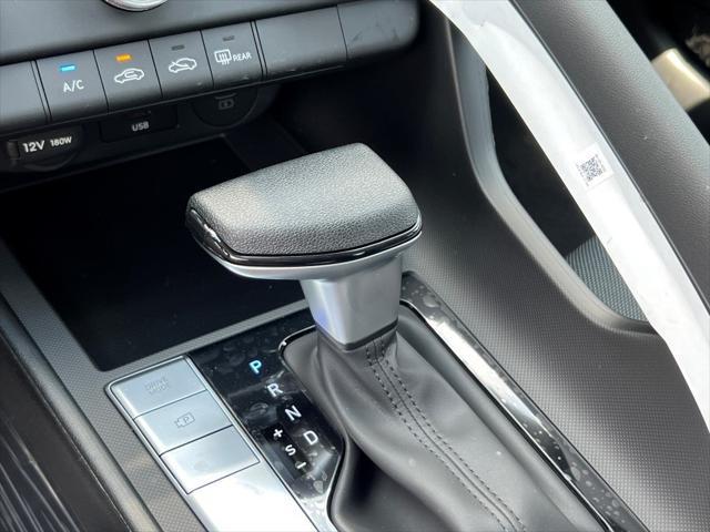 new 2025 Hyundai Elantra car, priced at $22,445