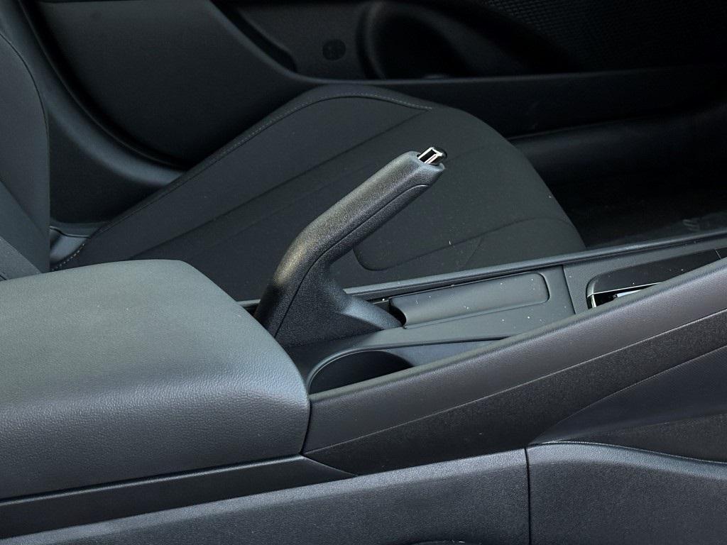 new 2025 Hyundai Elantra car, priced at $22,259