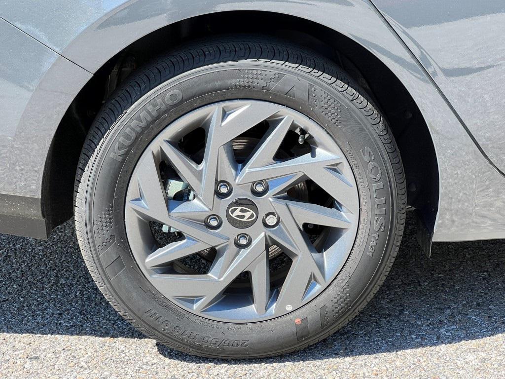 new 2025 Hyundai ELANTRA HEV car, priced at $22,486