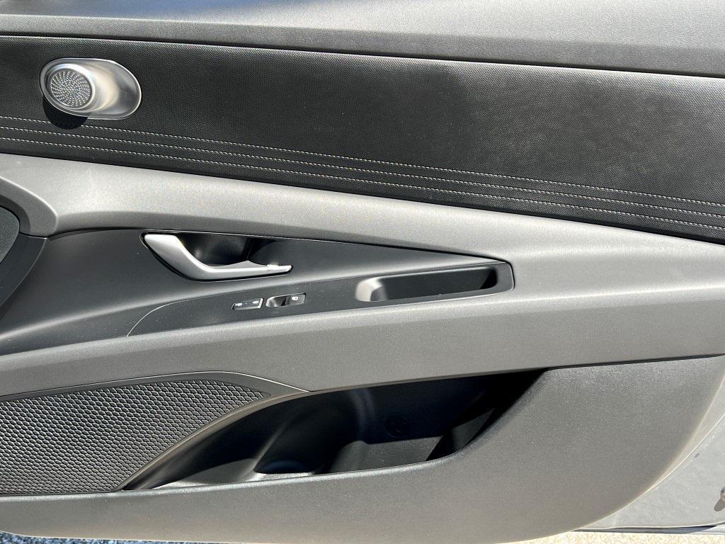new 2025 Hyundai ELANTRA HEV car, priced at $22,486