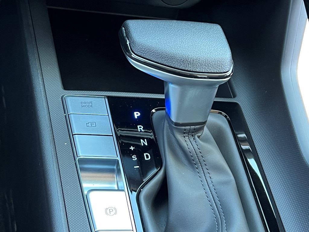 new 2025 Hyundai ELANTRA HEV car, priced at $22,486