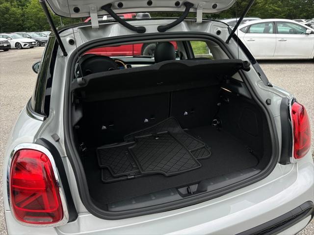 used 2022 MINI Hardtop car, priced at $24,199