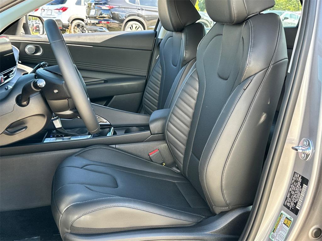 new 2025 Hyundai Elantra car, priced at $25,795