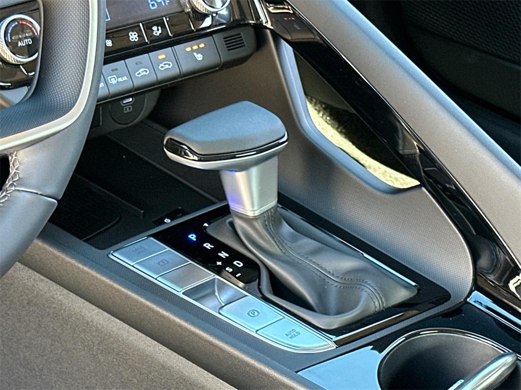 new 2025 Hyundai Elantra car, priced at $25,795
