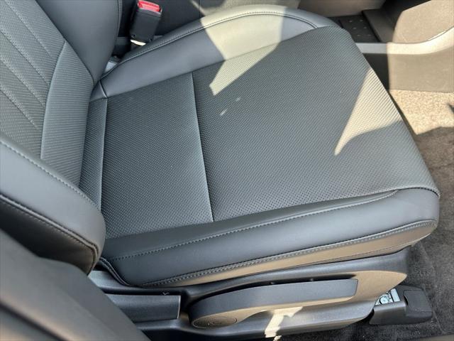 new 2025 Hyundai Santa Fe car, priced at $38,689