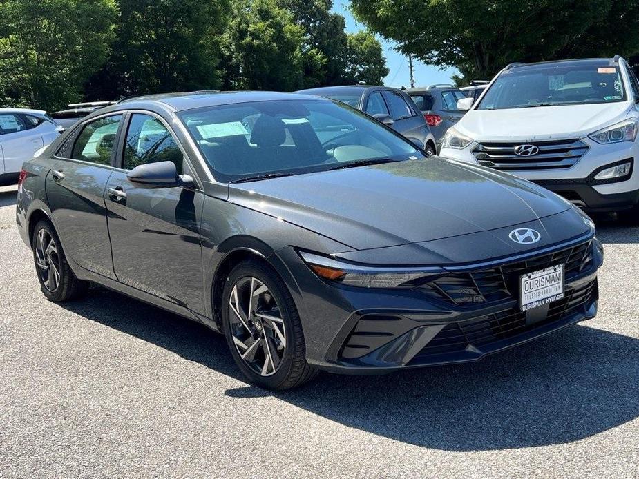 new 2024 Hyundai Elantra car, priced at $24,567