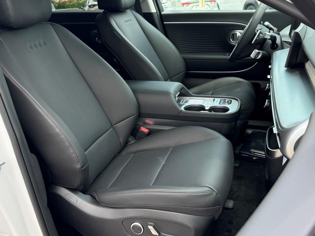 new 2026 Hyundai IONIQ 9 car, priced at $63,958