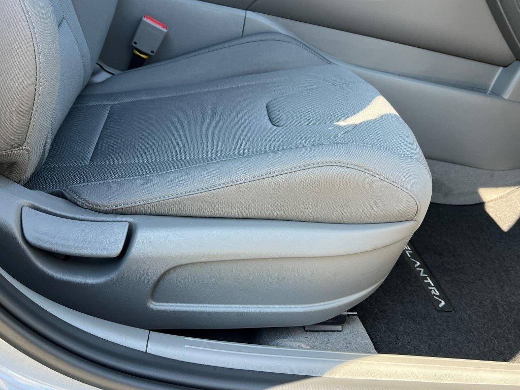 new 2025 Hyundai Elantra car, priced at $21,379