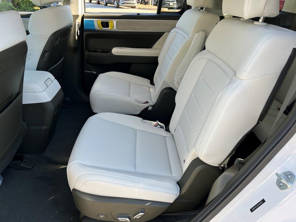 new 2025 Hyundai SANTA FE HEV car, priced at $44,995