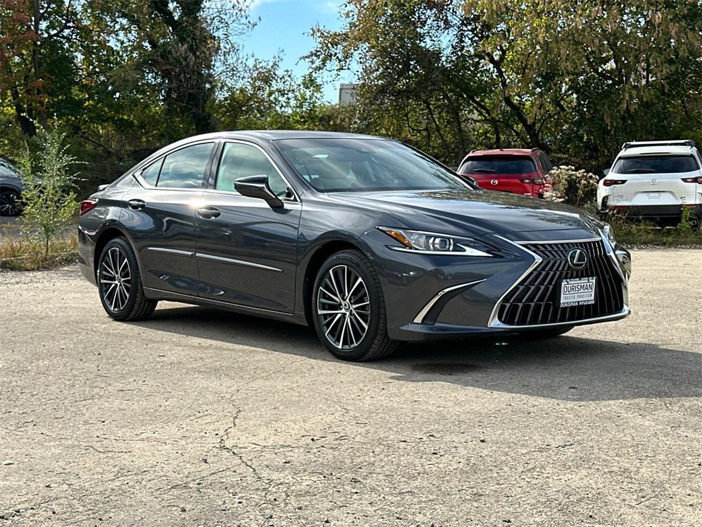 used 2022 Lexus ES 250 car, priced at $36,903