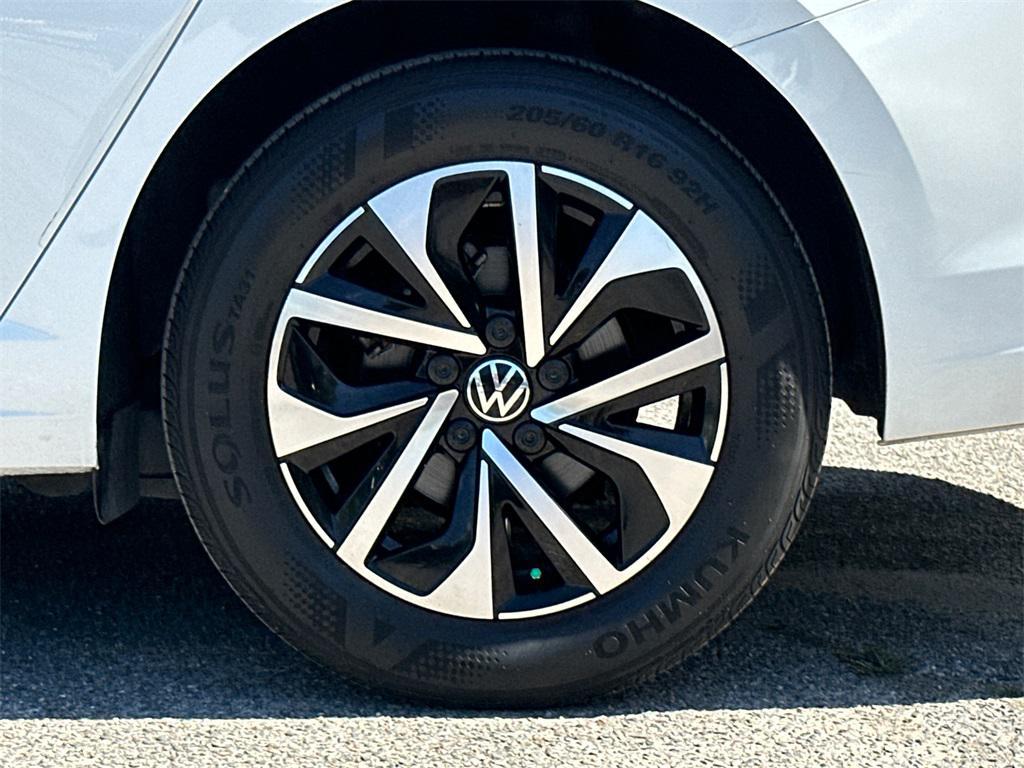 used 2023 Volkswagen Jetta car, priced at $17,401