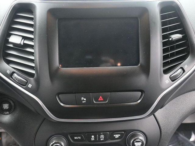 used 2019 Jeep Cherokee car, priced at $15,791