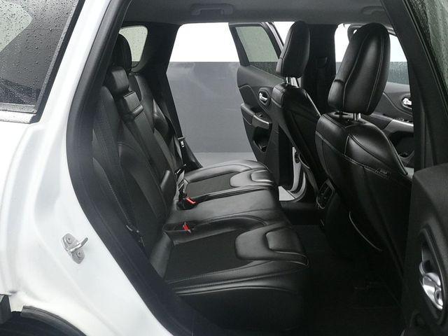 used 2019 Jeep Cherokee car, priced at $15,791