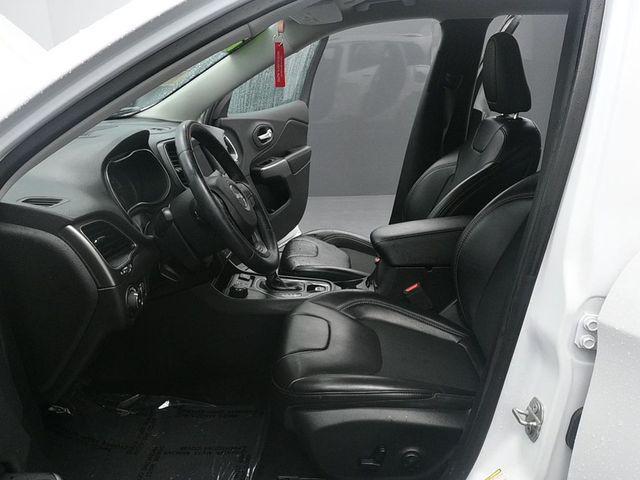 used 2019 Jeep Cherokee car, priced at $15,791