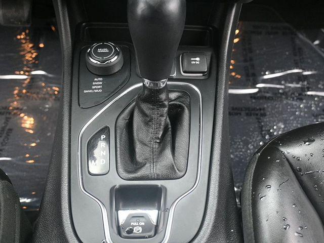 used 2019 Jeep Cherokee car, priced at $15,791