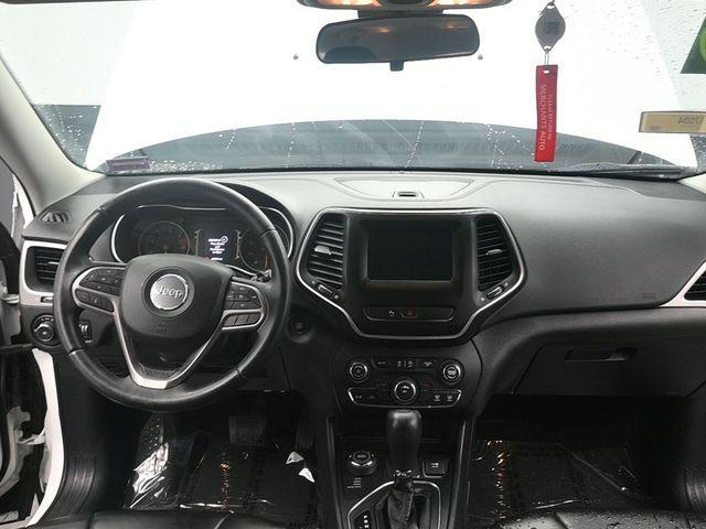 used 2019 Jeep Cherokee car, priced at $15,791