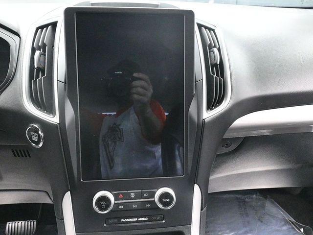 used 2024 Ford Edge car, priced at $24,348