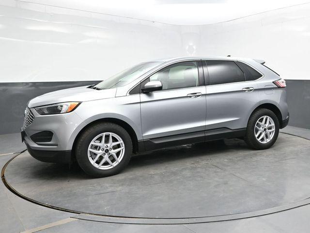 used 2024 Ford Edge car, priced at $24,348