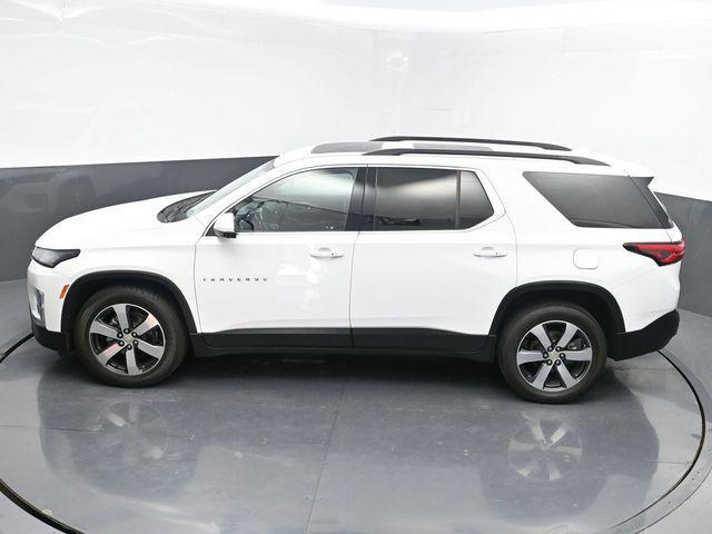 used 2022 Chevrolet Traverse car, priced at $23,618