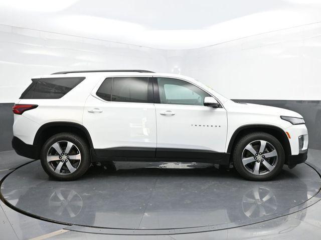 used 2022 Chevrolet Traverse car, priced at $23,618