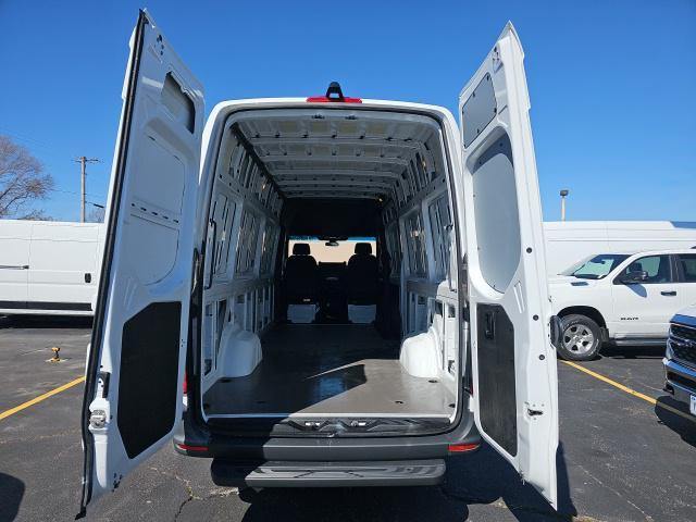 used 2022 Mercedes-Benz Sprinter 2500 car, priced at $40,900