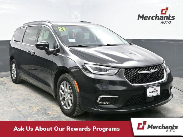 used 2021 Chrysler Pacifica car, priced at $23,225