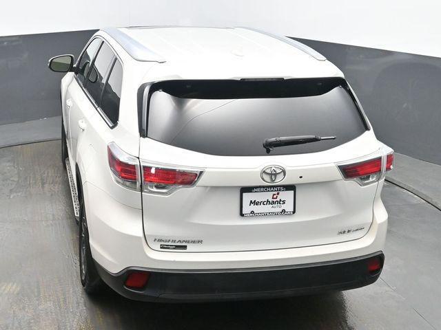 used 2016 Toyota Highlander car, priced at $20,900