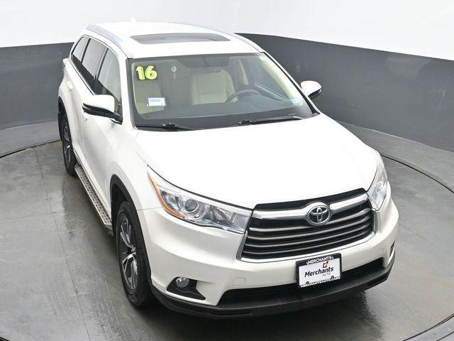 used 2016 Toyota Highlander car, priced at $20,900